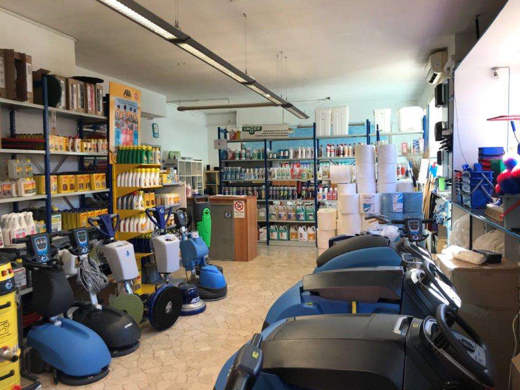 Negozio-Magazzino mq.200 Viale Trissino – Vicenza
