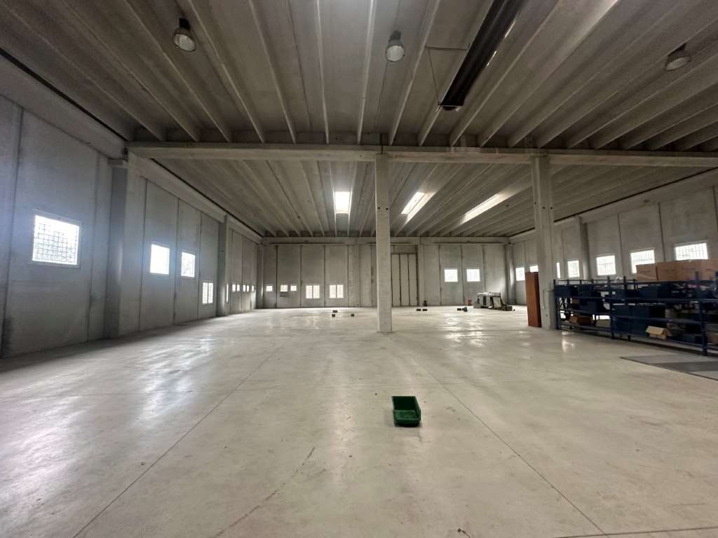 Capannone Indipendente mq.2000